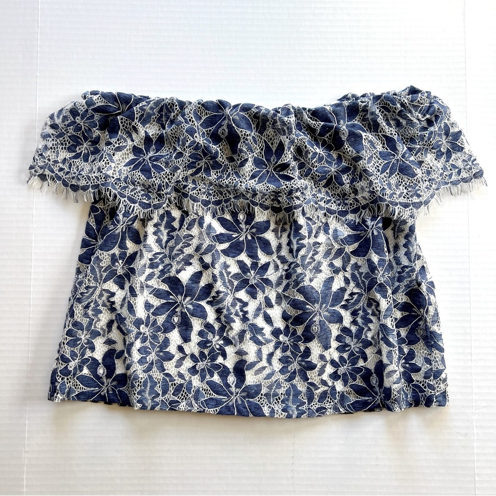 Code Mode Women's Off the Shoulder Blouse Small White Blue Lace Floral Ruffle